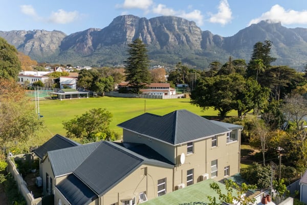 Prime location in Claremont Upper
