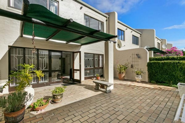 Meadowridge townhouse in a secure complex