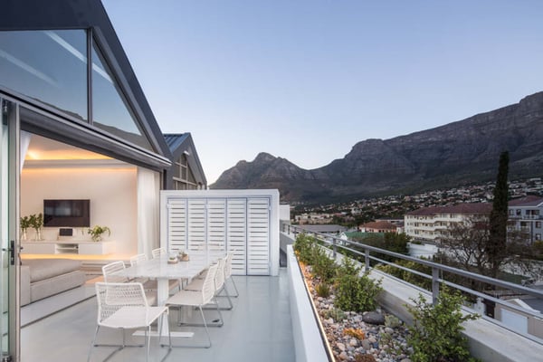 City Bowl Penthouse with private pool and incredible Table Mountain views