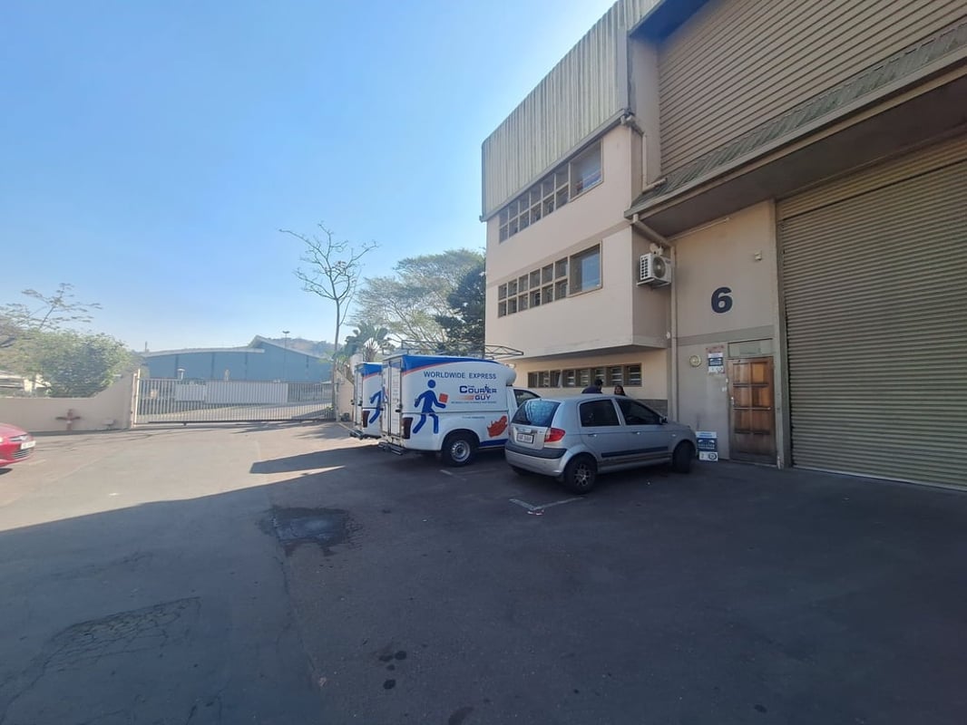 368m Warehouse For Lease In Westmead