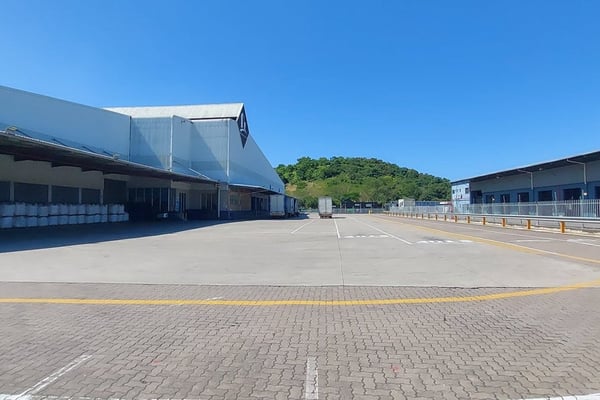 17 323m² Warehouse For Lease In Riverhorse Valley — image 5