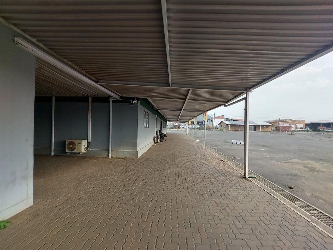 7000m² Yard For Lease In Springfield