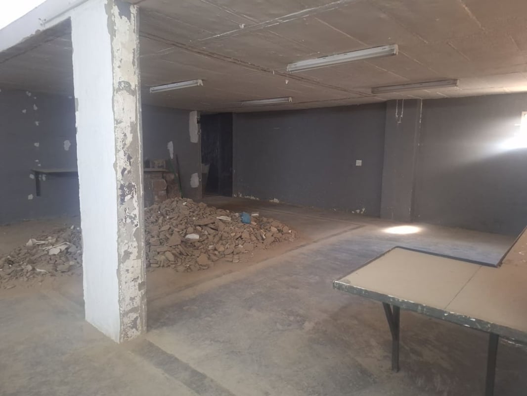 368m Warehouse For Lease In Westmead