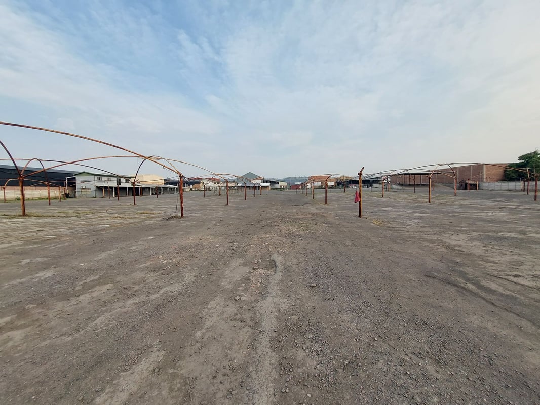 7000m² Yard For Lease In Springfield