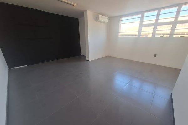 368m Warehouse For Lease In Westmead — image 6