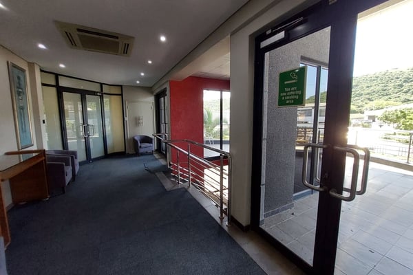 410m² Office For Lease in Riverhorse Valley — image 6