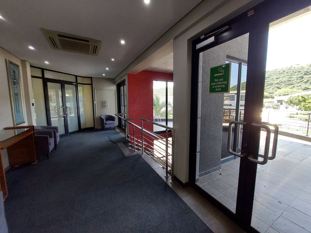 410m² Office For Lease in Riverhorse Valley