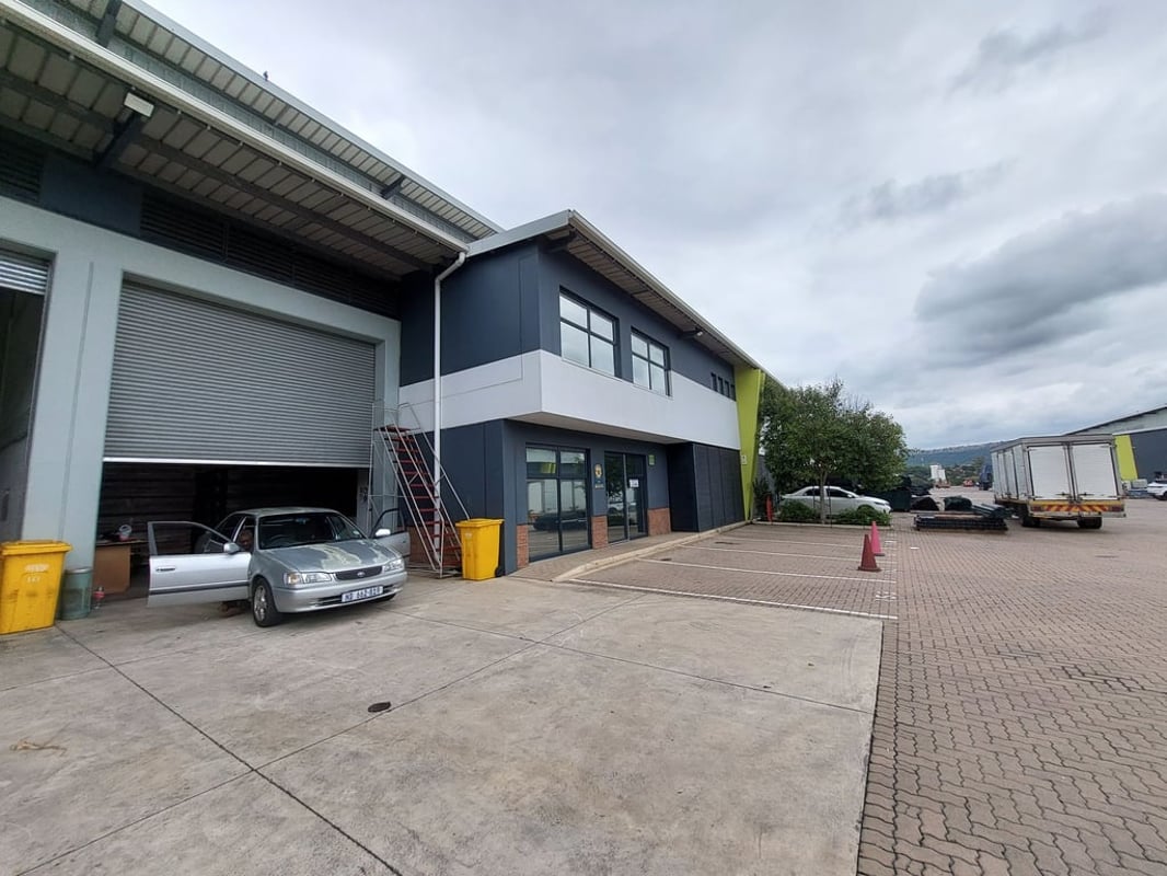 516m² Warehouse For Lease In Cornubia