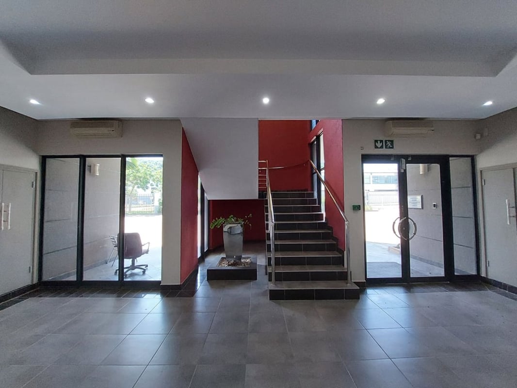 410m² Office For Lease in Riverhorse Valley