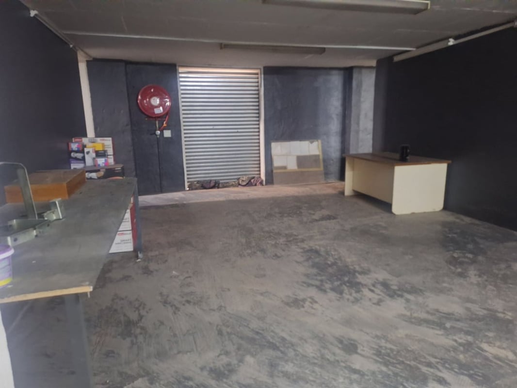 368m Warehouse For Lease In Westmead