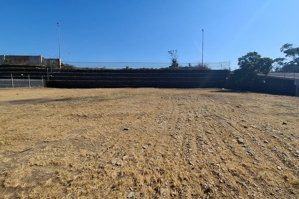 1200m² Yard For Lease in Briardene — image 4