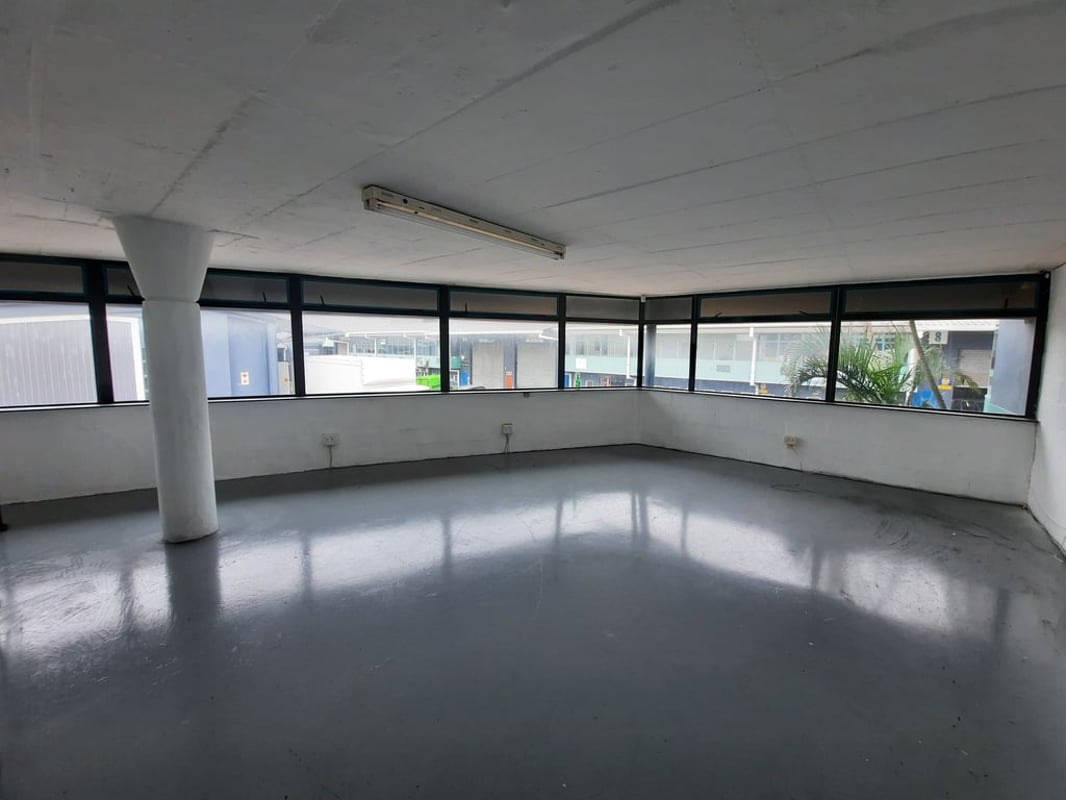 491m² Warehouse For Lease in Glen Anil