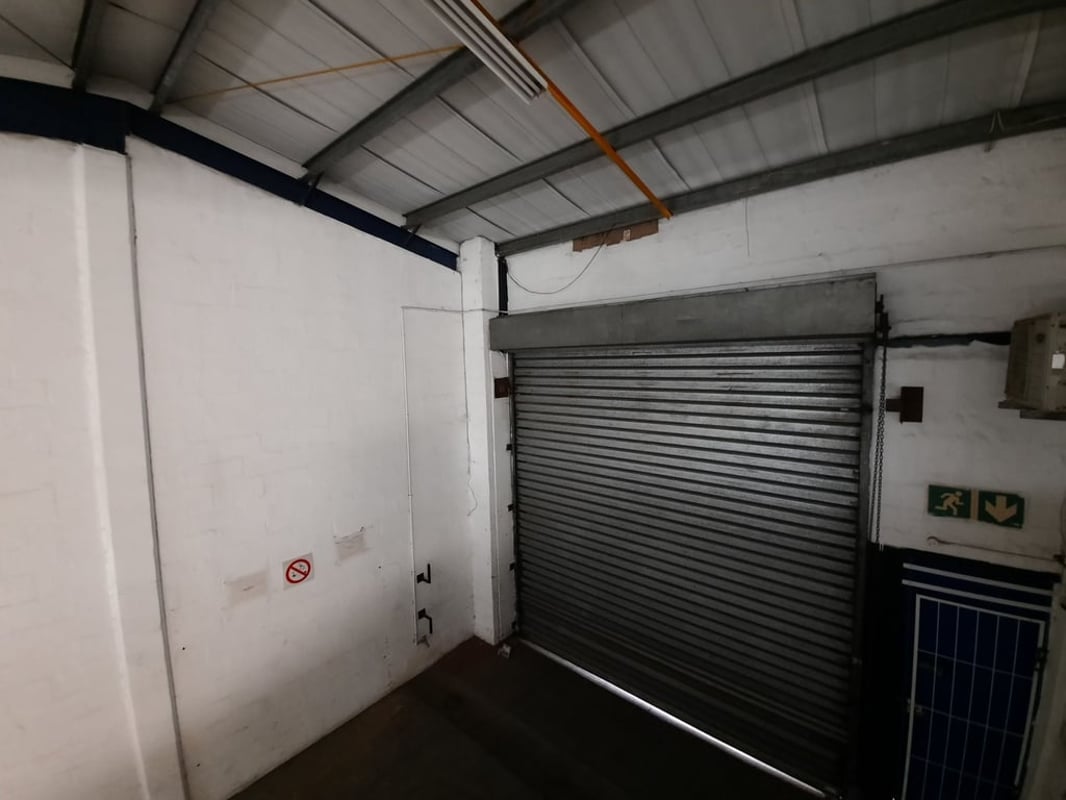 491m² Warehouse For Lease in Glen Anil