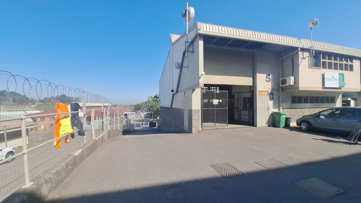 368m Warehouse For Lease In Westmead