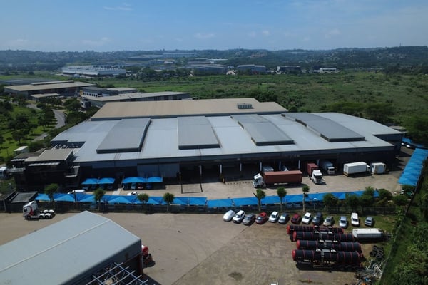 10 000m² Warehouse For Sale in Riverhorse Valley  — image 3