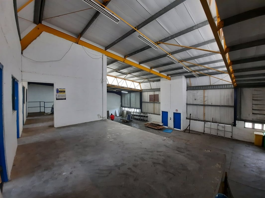 491m² Warehouse For Lease in Glen Anil