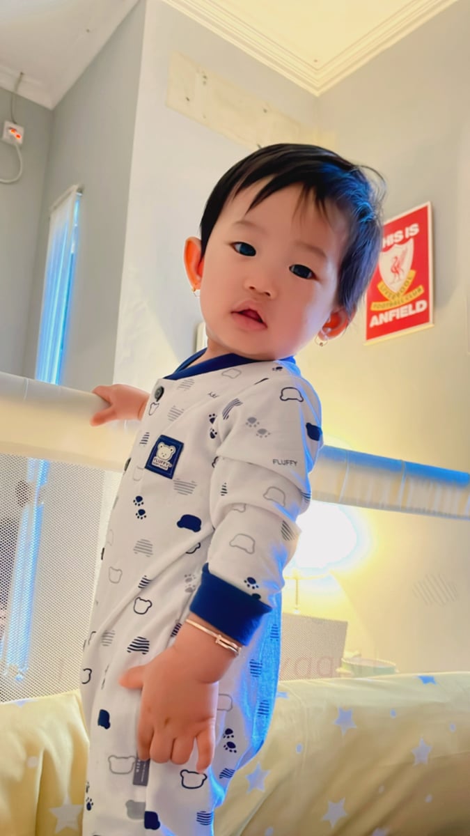 image for 6. Baju bobok button