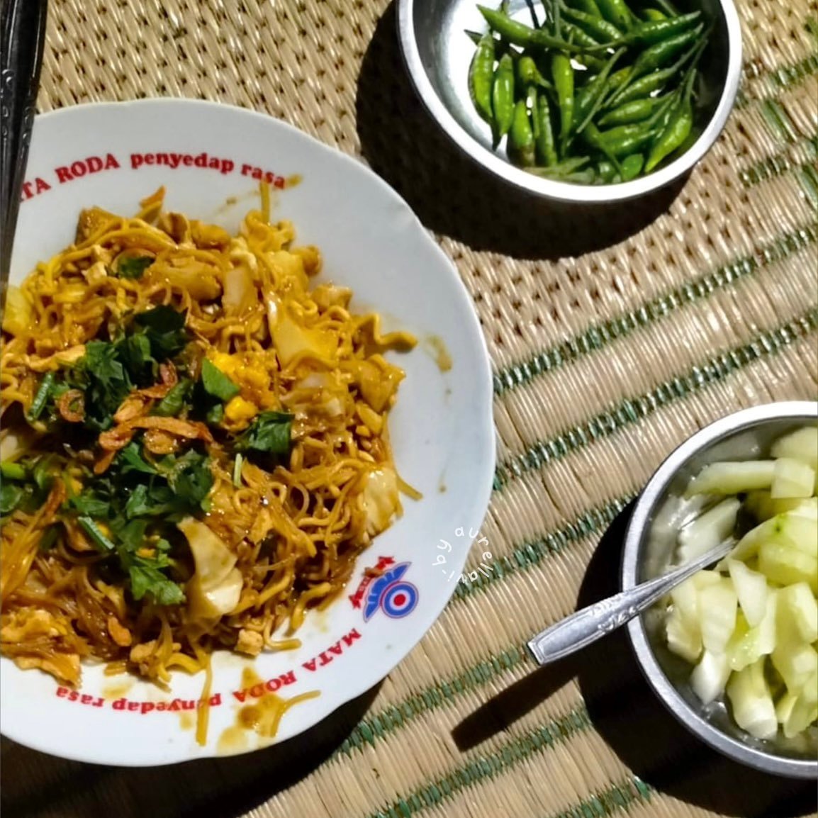 Image for Jelajah rasa bareng aku! Swipe 👈