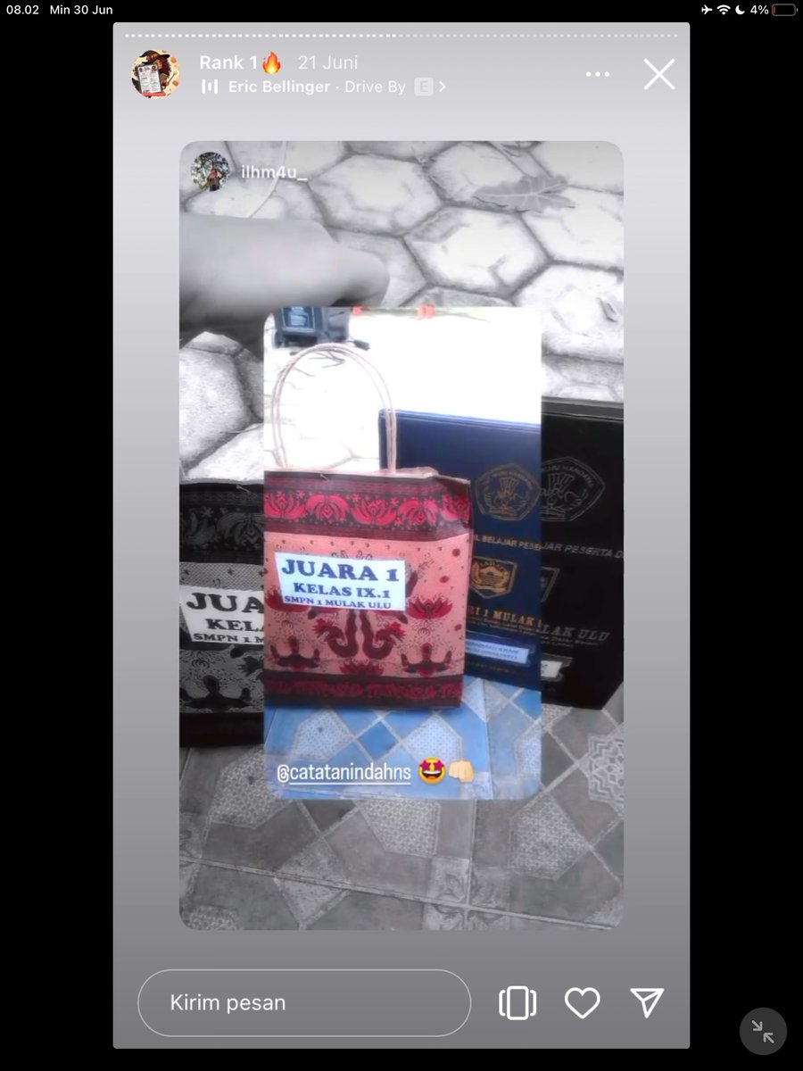 Image for FOTO KORBAN KECANDUAN BELAJAR PAKE "CATATAN INDAH" (GESER GAMBAR/CEK HIGHLIGHT IG CATATANINDAHNS BAGIAN "RANK 1"