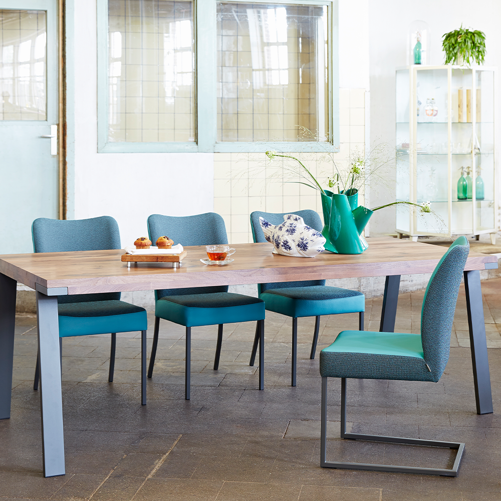 eetkamer inspiratie design eetstoel DUO DU12 bertplantagie designstoelen duostoffering grijs wit RVS
