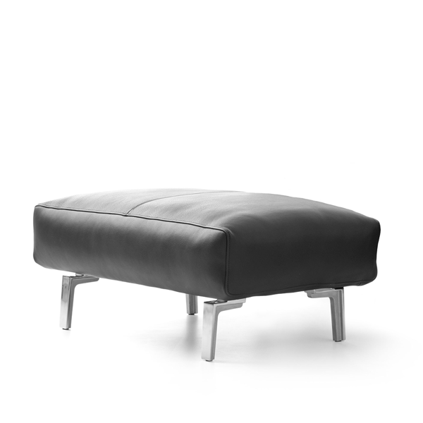 poef bellice in leer bruin met RVS poten design merk leolux