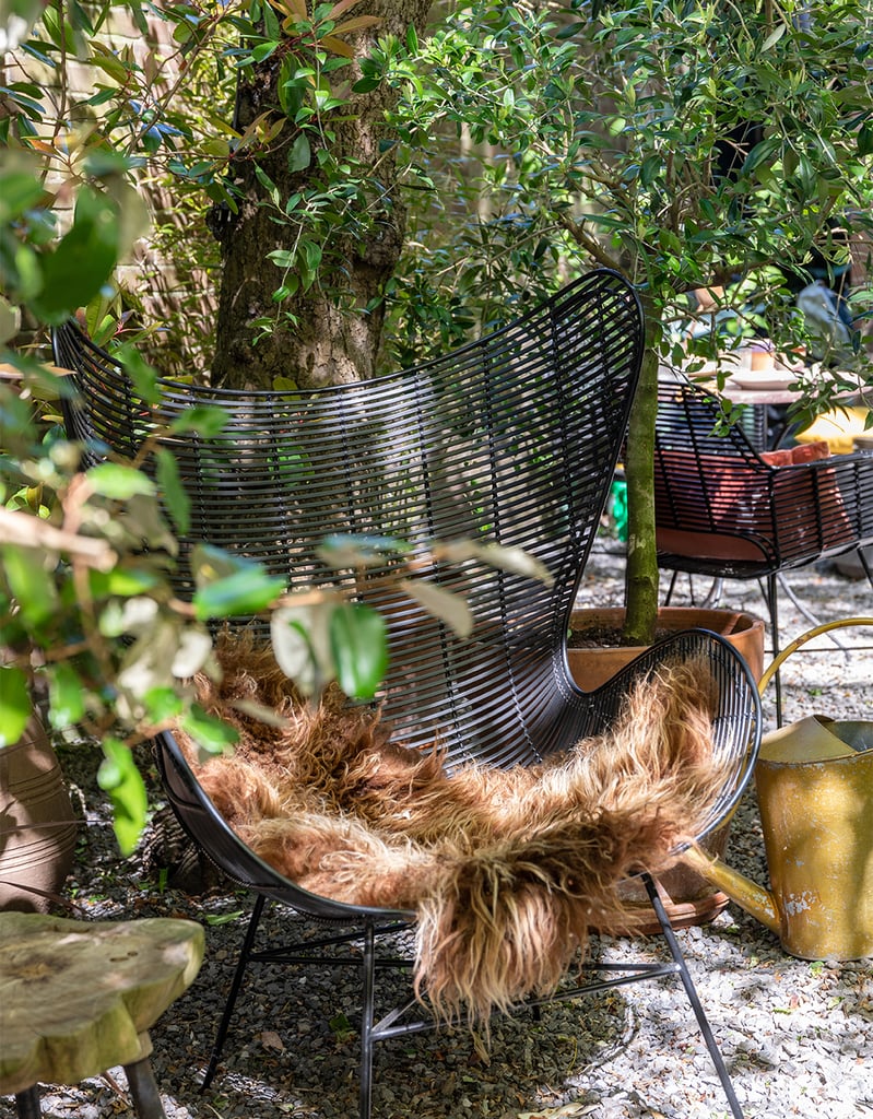 outdoor wonen met de egg chair van HKliving