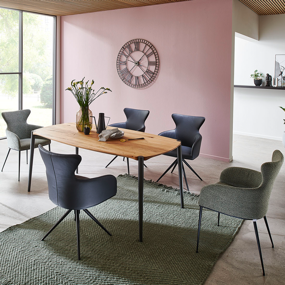 wooninspiratie armstoel iuno i22 stof hout bruin roest bertplantagie designstoelen
