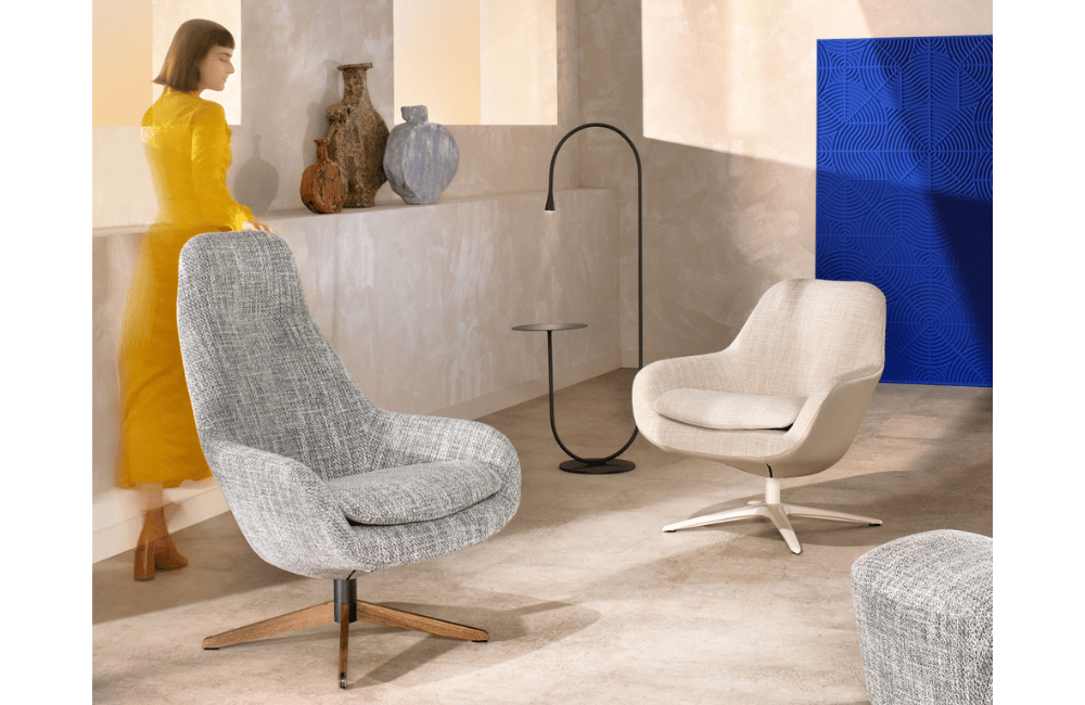 fauteuils pode grijs en wit