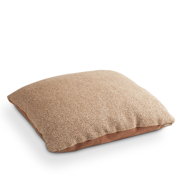 kussen patch van label van de berg voorzijde stof nude