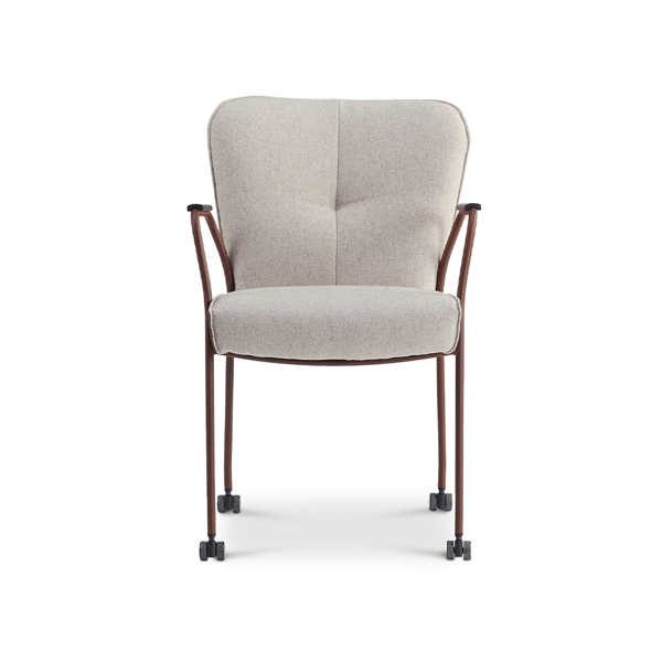 armstoel Fem stof leer duostoffering beige cognac met wielen dyyk meubelcollectie