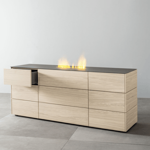 roomdivider cubo van sudbrock hout lichtbruin kleur met zwart glas dekblad en openhaardsysteem met grijze vloer