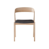 Eetstoel #825 van het merk Skovby hout kleur beige met zwart zitgedeelte