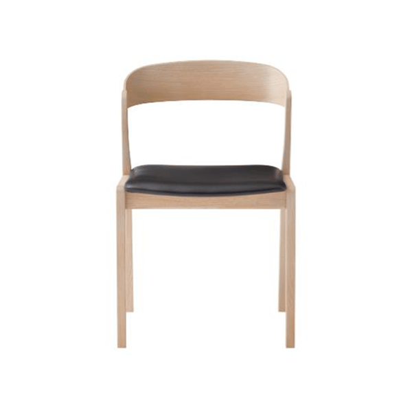 Eetstoel #825 van het merk Skovby hout kleur beige met zwart zitgedeelte