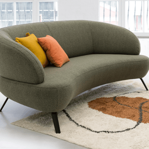 bank bibob groen in stof met metalen poten uit de ruijter collectie met vloerkleed