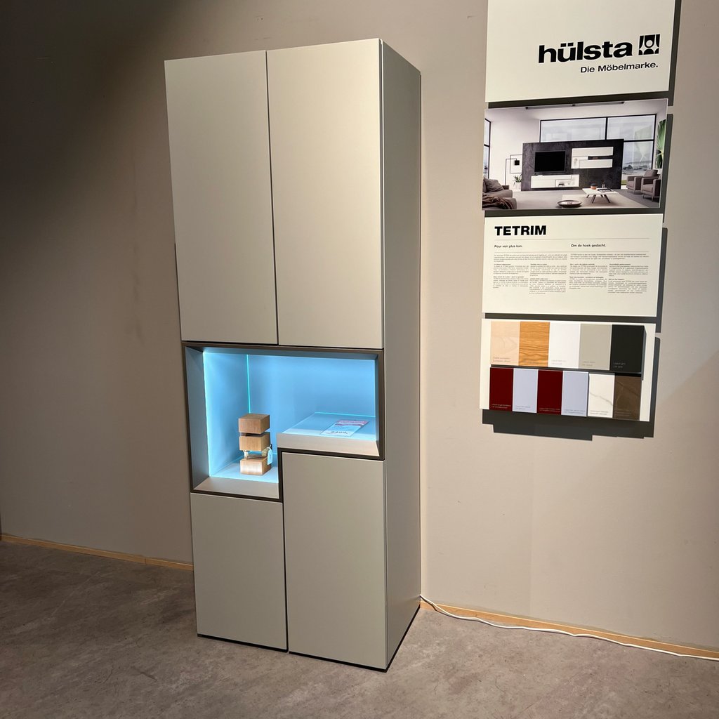 Tetrim, vitrine element, vitrinakast, kast, grijs, lichtgrijs, brons, modern