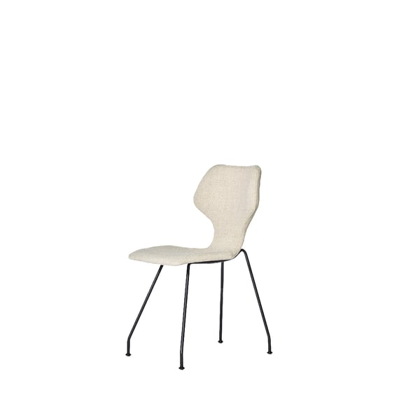 Eetstoel Cavalletta Design on Stock – moderne eetkamerstoel met slank metalen onderstel en ergonomische zitting, verkrijgbaar in diverse stoffen en kleuren.