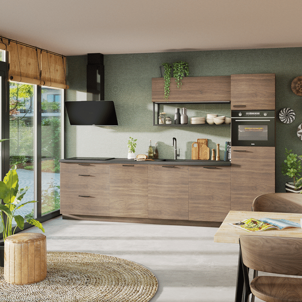 Keuken Stanford Eiken met warme houttinten, luxe werkblad en innovatieve keukenapparatuur. Stijlvolle en functionele keuken met een natuurlijke uitstraling.