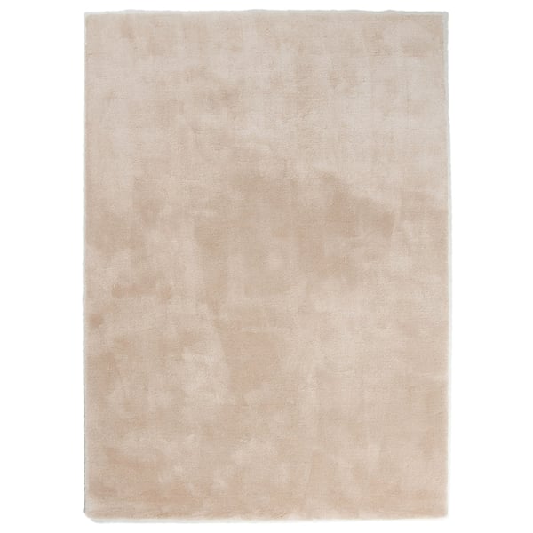 hoogpolig vloerkleed met een zachte, glanzende uitstraling en een effen kleurverloop.