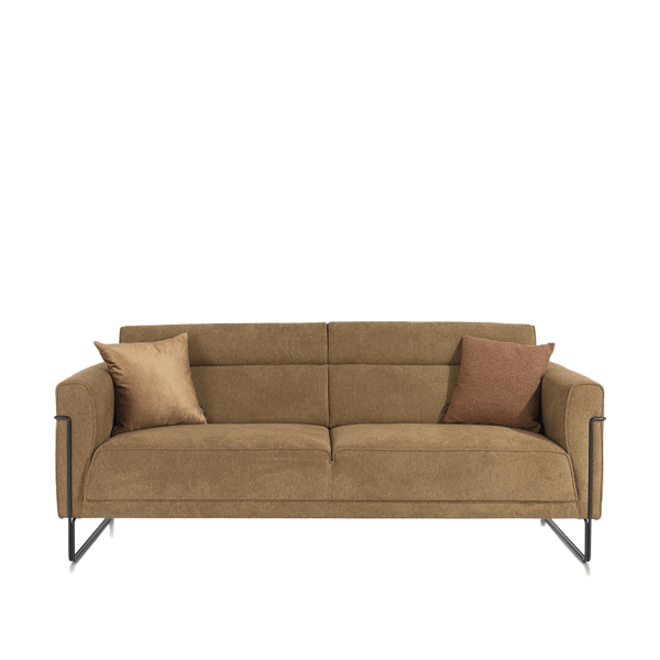Fiskardo hoekbank van XOOON in moderne woonkamer, in zandkleurige stof, met zwarte poten en zachte, afgeronde rugleuningen.