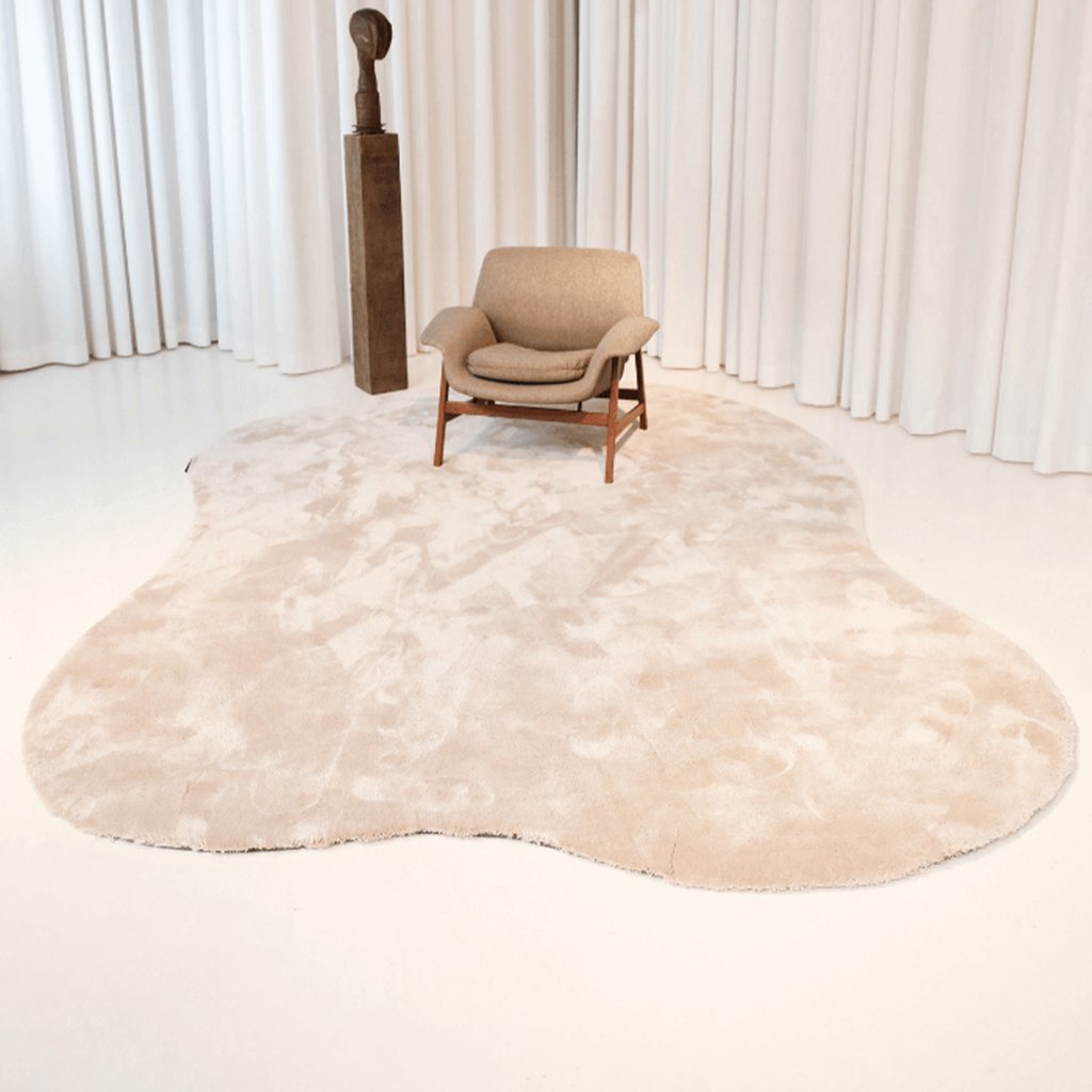 Velvet Touch vloerkleed van Mart Visser in beige tinten met fluweelzachte glans, luxe uitstraling