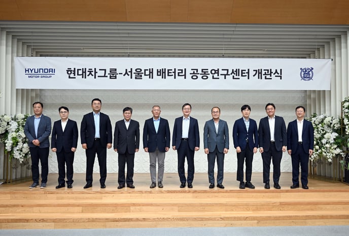 전기차 배터리 소재와 연구 현장 공식 이미지 4