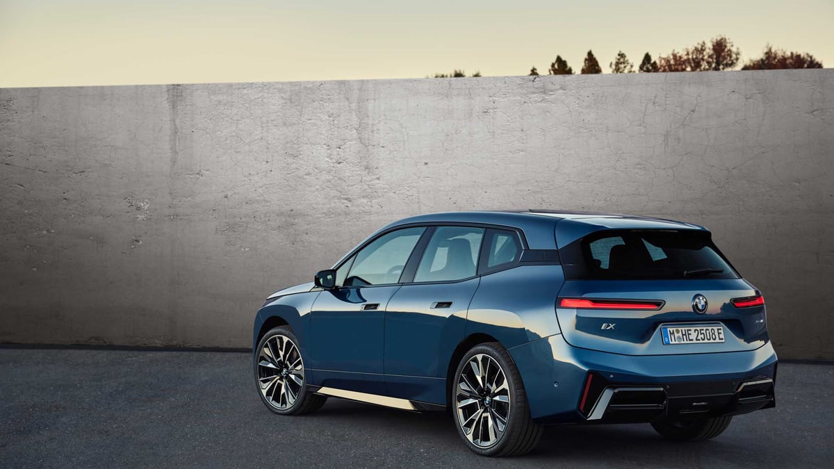 BMW 전기차 생산과 충전 기술