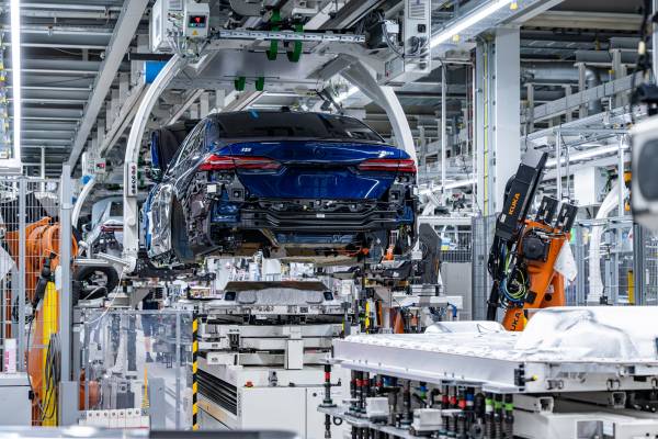 BMW 누적 200만번째 전기차 관련 이미지