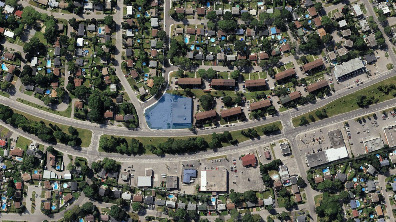 1 061 114 3350 3354 Dagenais Ouest. PMML