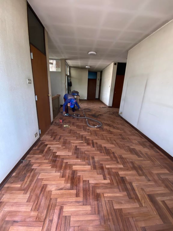 ผลงานพื้นปาร์เก้