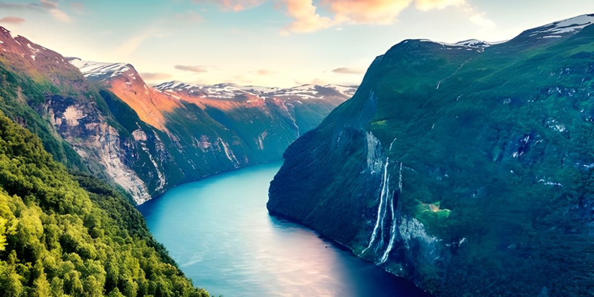 Norway Fjords Hiking Tour - 9 Days