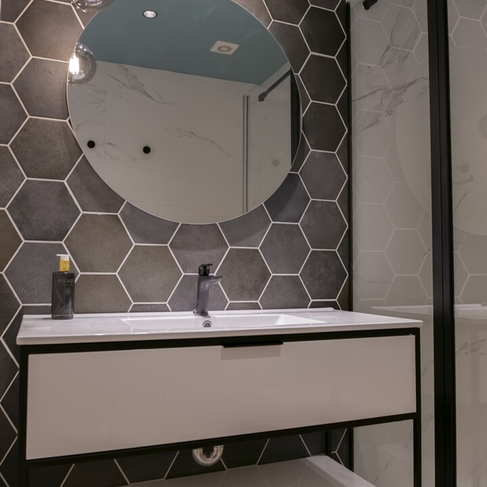 Interiorismo de apartamento en Eugenio Sell&eacute;s