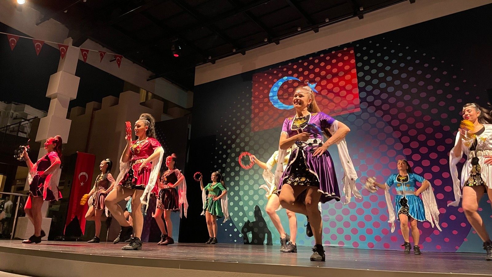 Entertainment – photo 2