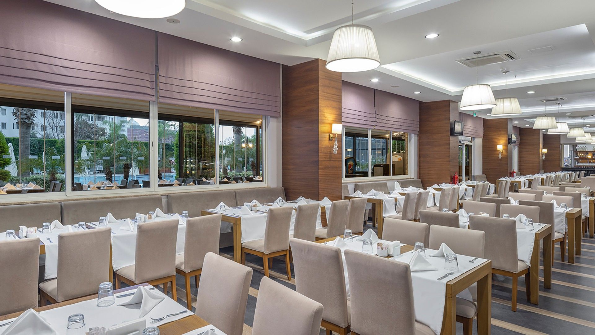 Mood’s Main Restaurant – photo 1