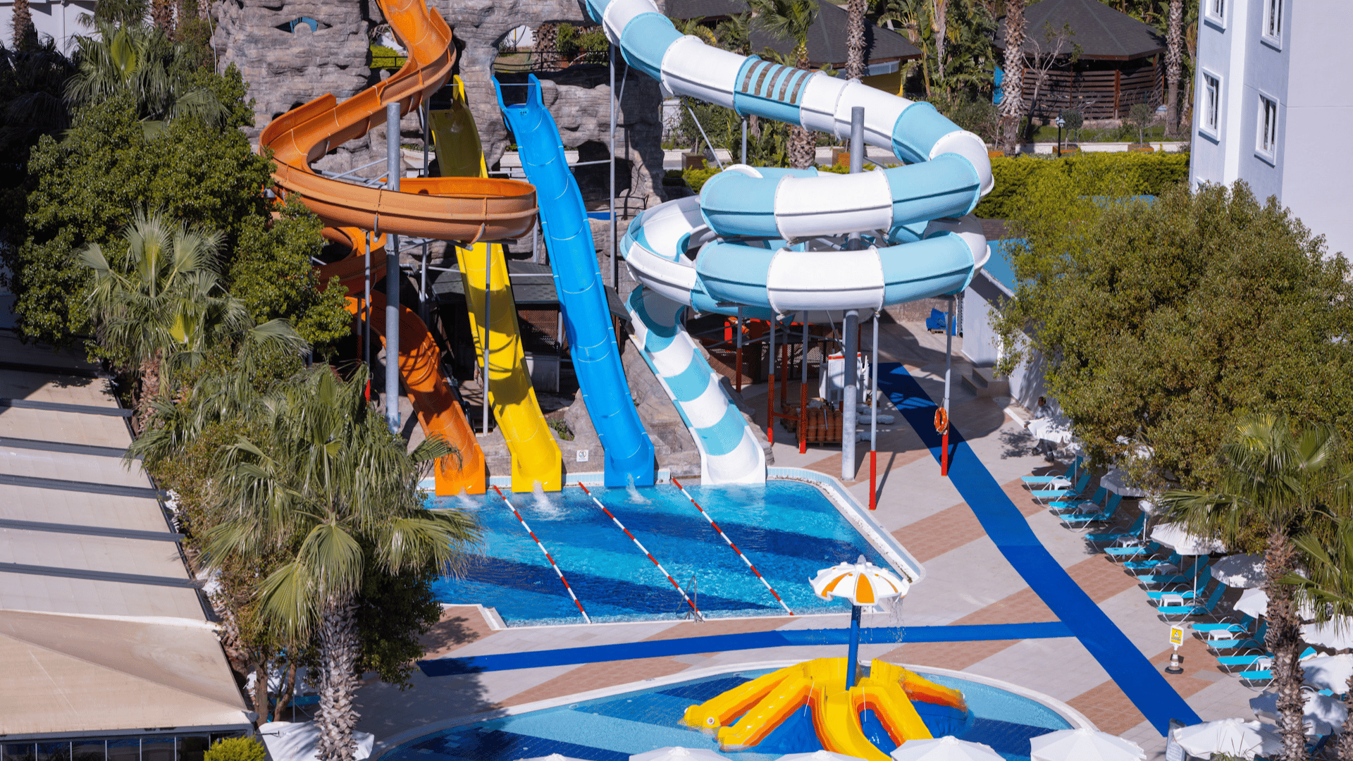 Ramada Resort Lara – Pool and aquapark 8